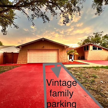 Vintage Family Scape + Heated Pool&Discount Βίλα Τάμπα Εξωτερικό φωτογραφία